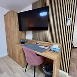 -amalia- Mit Klimaanlage & Ueberdachte Terrasse & Parkplatz Free Apartman Ergersheim