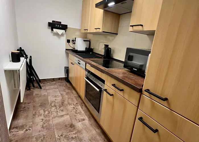 Appartamento -amalia- Mit Klimaanlage & Ueberdachte Terrasse & Parkplatz Free *